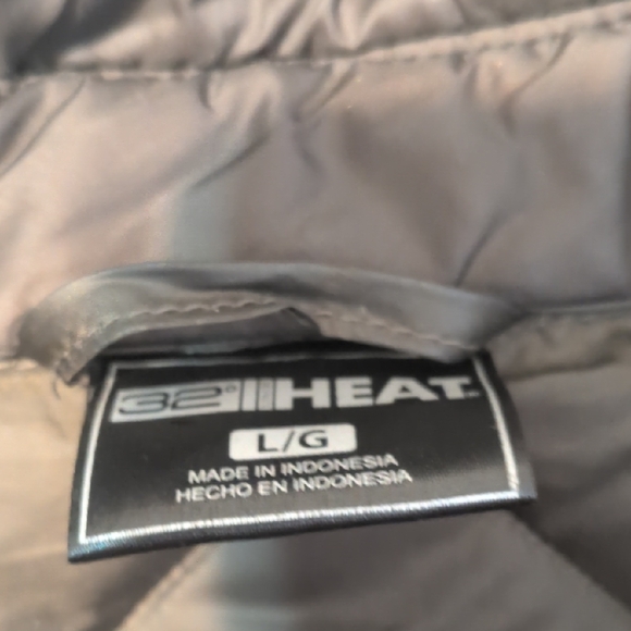 32 Degrees Quilted Button-Up Puffer Jacket - Charcoal Gray - Picture 3 of 4